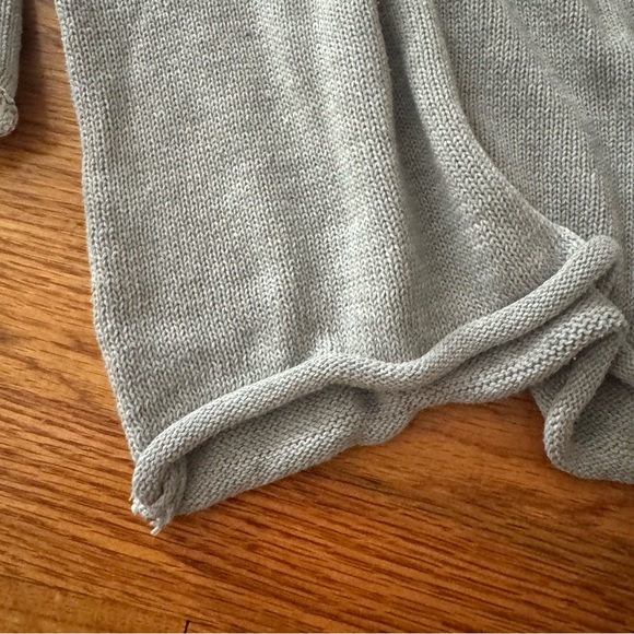 Oversized Sweater - Picture 3 of 4